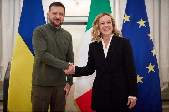 Italia gia hạn hỗ trợ quân sự cho Ukraine đến năm 2025