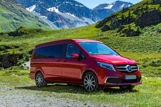 Lỗi bơm nhiên liệu tiếp tục "ám" xe van của Mercedes-Benz