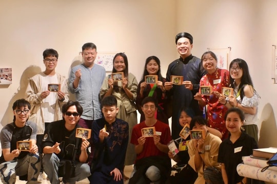 Thanh âm dân tộc: Giữ gốc, thêm hoa Bài 2: Mạch ngầm âm nhạc truyền thống chảy trong đời sống giới trẻ