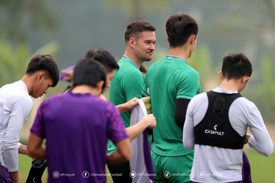 HLV Kim Sang Sik: Thái Lan là một “ngọn núi” lớn, nhưng đội tuyển Việt Nam sẽ vượt qua