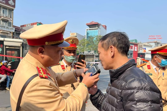 Hà Nội: Xử phạt người đi xe đạp vi phạm nồng độ cồn trong ngày 1-1