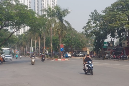 Hà Nội nắng ấm, hanh khô trong nhiều ngày tới