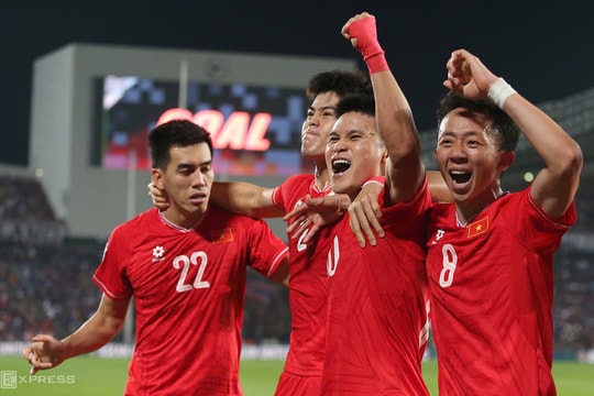 Hà Nội dành 2 tỷ đồng tặng đội tuyển bóng đá nam Việt Nam khi vừa vô địch ASEAN Cup 2024