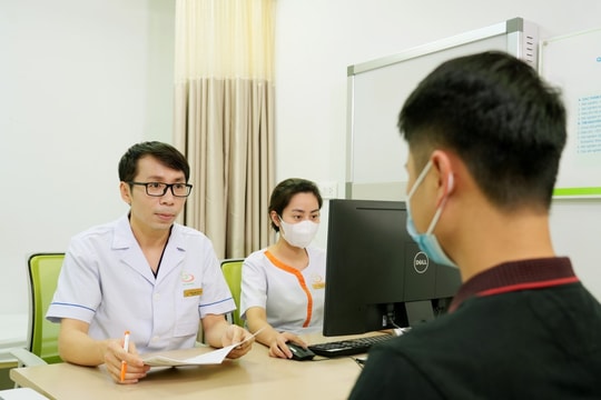 Người đàn ông phải cắt bỏ tinh hoàn vì tự ý sử dụng kháng sinh điều trị