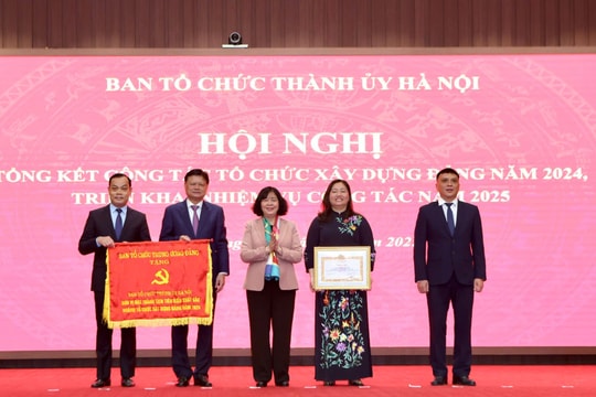 Bí thư Thành ủy Bùi Thị Minh Hoài: Làm thật tốt công tác chuẩn bị Đại hội Đảng nhiệm kỳ 2025-2030