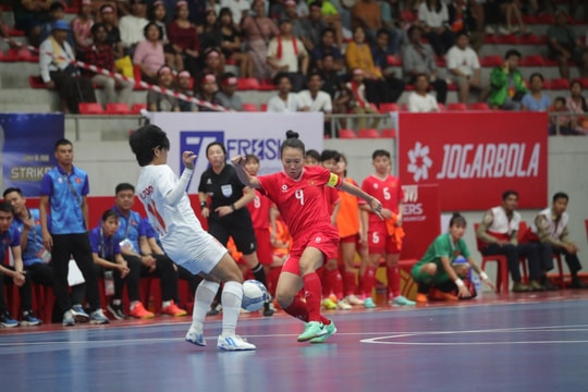 Tuyển futsal nữ Việt Nam thắng đậm Myanmar trận ra quân tại giải châu Á