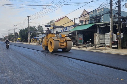 Quảng Nam: Chủ đầu tư thảm nhựa dự án đường Nguyễn Chí Thanh để người dân đón Tết