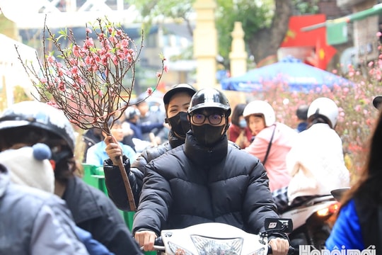 Hà Nội mưa nhỏ, nhiệt độ giảm tới ngưỡng rét đậm, rét hại dịp áp Tết Nguyên đán