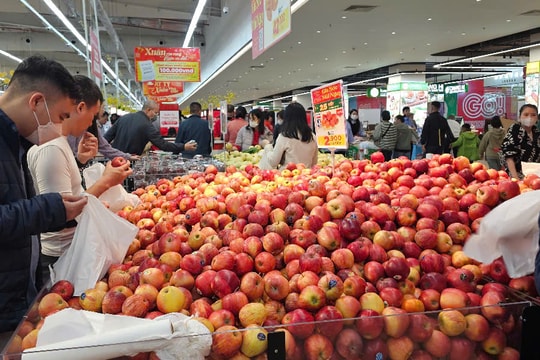 Mùng 4 Tết, hoạt động mua bán dần trở về bình thường