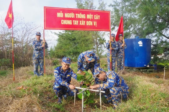Các đảo ở Trường Sa hưởng ứng Tết trồng cây