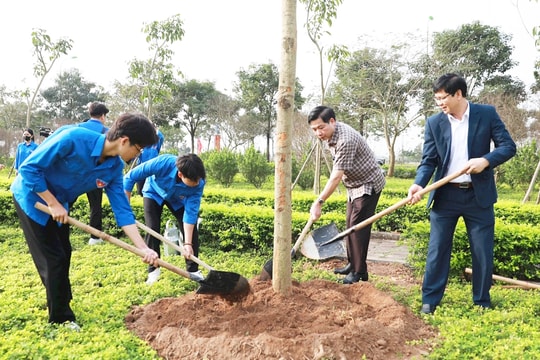 Chung tay xây dựng Thủ đô xanh