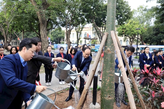 Quận Hoàn Kiếm phát động "Tết trồng cây đời đời nhớ ơn Bác Hồ"