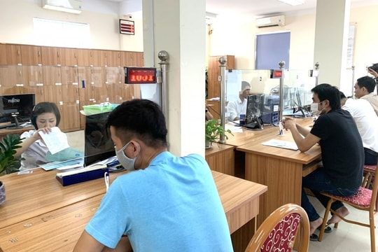 Số người đăng ký nhận bảo hiểm xã hội một lần đã giảm đáng kể
