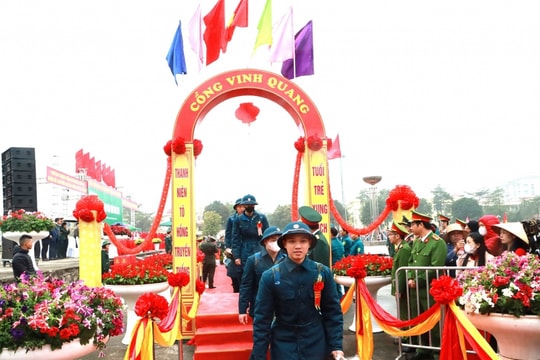 185 thanh niên ưu tú của huyện Mê Linh sẵn sàng lên đường bảo vệ Tổ quốc