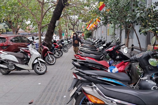 Kịp thời chấn chỉnh vi phạm trông giữ xe sau dịp Tết Nguyên đán