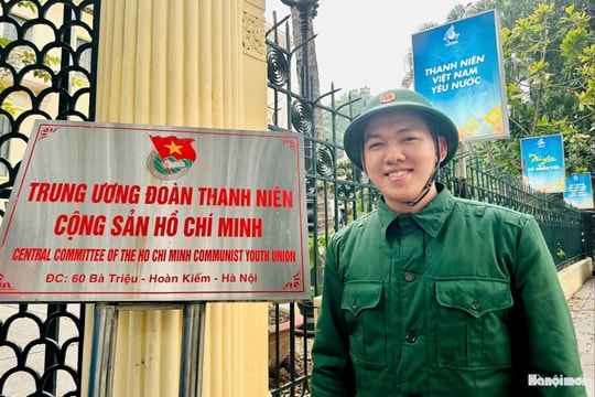 Công chức trẻ Trung ương Đoàn tình nguyện nhập ngũ