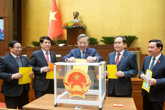 Quốc hội phê chuẩn bổ nhiệm 4 bộ trưởng các bộ mới thành lập