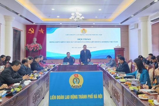 Cán bộ Công đoàn Thủ đô đóng góp ý kiến vào các văn bản của Tổng LĐLĐ Việt Nam