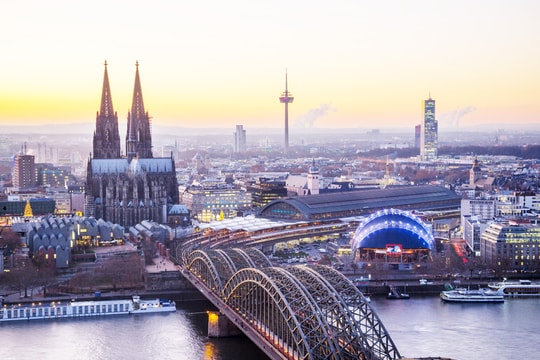 Cologne - thành phố đa sắc màu bên bờ sông Rhein