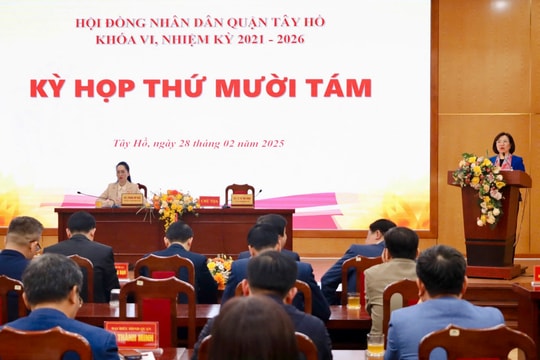 Quận Tây Hồ triển khai 2 dự án cải tạo môi trường nước và hệ sinh thái hồ Tây