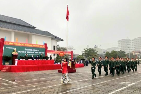 Gia Lâm ra quân huấn luyện lực lượng vũ trang năm 2025