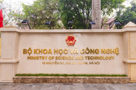 Thứ trưởng Bùi Hoàng Phương là người phát ngôn của Bộ Khoa học và Công nghệ