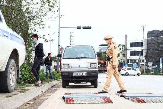 Khép kín nhiệm vụ bảo đảm an toàn giao thông trên tuyến quận, huyện