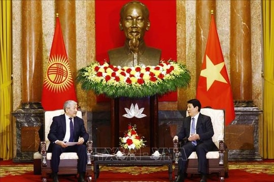 Chủ tịch nước Lương Cường tiếp Thủ tướng Kyrgyzstan