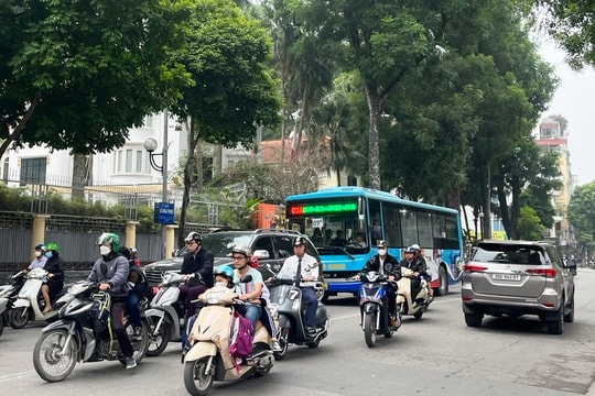 Bắc Bộ sáng có mưa phùn và sương mù, chiều hửng nắng