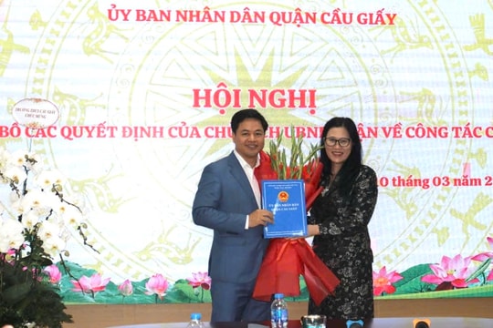 Quận Cầu Giấy điều động, bổ nhiệm nhiều cán bộ quản lý trường học