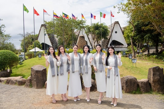Người đẹp Việt góp phần quảng bá Lễ hội Cà phê Buôn Ma Thuột