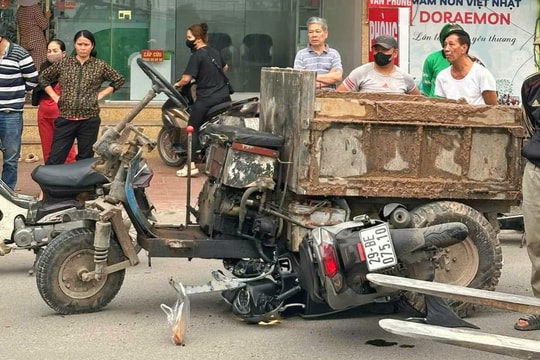 2 ngày, xảy ra 3 vụ tại nạn liên quan đến xe ba gác tự chế tại Hà Nội