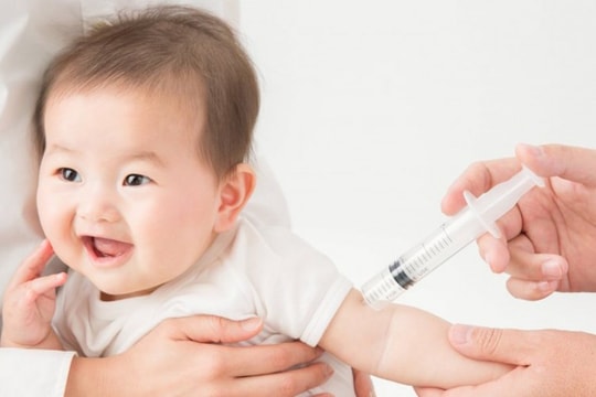 Thủ tướng yêu cầu đẩy nhanh tiêm chủng vaccine phòng, chống bệnh sởi