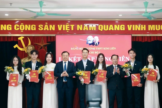 Vun bồi sức trẻ cho Ðảng