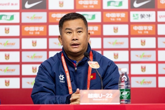 HLV Đinh Hồng Vinh: “U22 Việt Nam sẽ có bài kiểm tra chất lượng khi đấu U22 Trung Quốc”