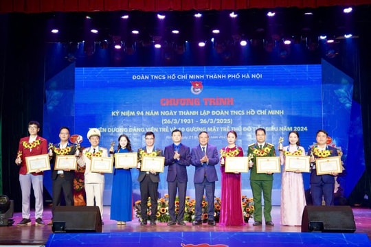 Giao lưu, tuyên dương 10 gương mặt trẻ Thủ đô tiêu biểu