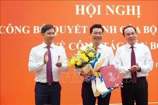 Công bố quyết định của Bộ Chính trị chuẩn y Bí thư Tỉnh ủy Tây Ninh