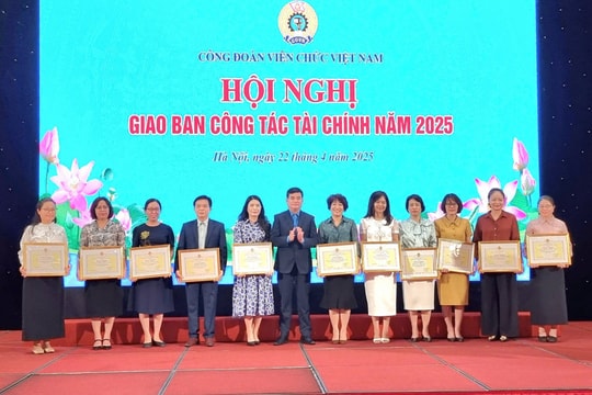 Công đoàn Viên chức Việt Nam giao ban công tác tài chính năm 2025