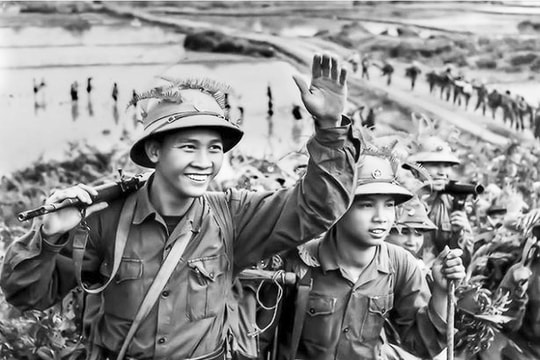 Văn học đề tài chiến tranh cách mạng: Những thông điệp giàu ý nghĩa nhân văn Chiến tranh vẫn là một đề tài lớn hấp dẫn người viết