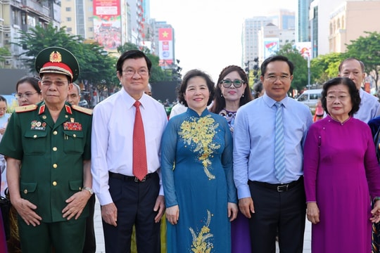 Nhân dịp kỷ niệm 50 năm thống nhất đất nước Anh hùng lao động Mai Kiều Liên được vinh danh cá nhân tiêu biểu của TP Hồ Chí Minh