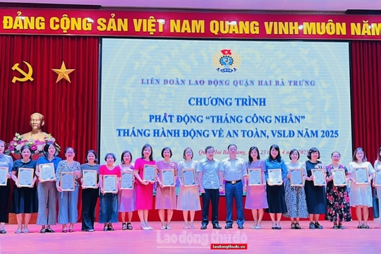 LĐLĐ quận Hai Bà Trưng: Trao danh hiệu Cơ quan, đơn vị đạt chuẩn văn hóa