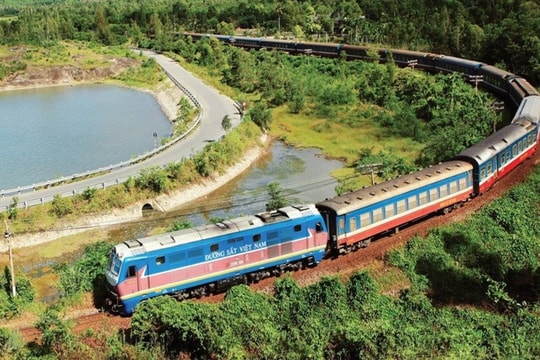 Thủ tướng chỉ đạo đẩy nhanh tiến độ dự án đường sắt Lào Cai - Hà Nội - Hải Phòng