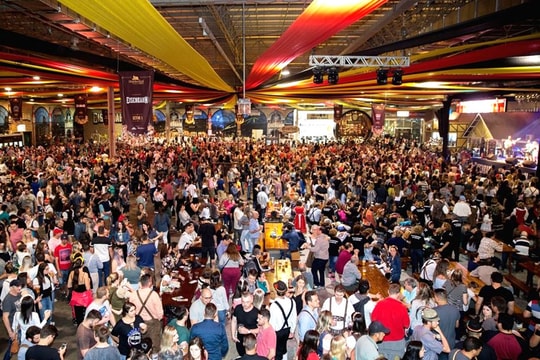 Khám phá Oktoberfest ở Blumenau