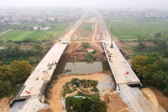 Tin tức đặc biệt trên báo in Hànộimới ngày 3-5-2025