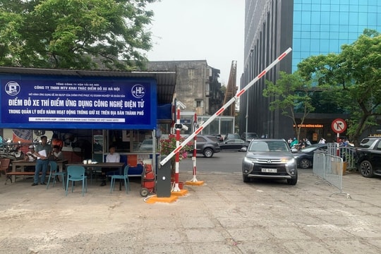 Hà Nội: Gần 490 điểm trông giữ xe không sử dụng tiền mặt