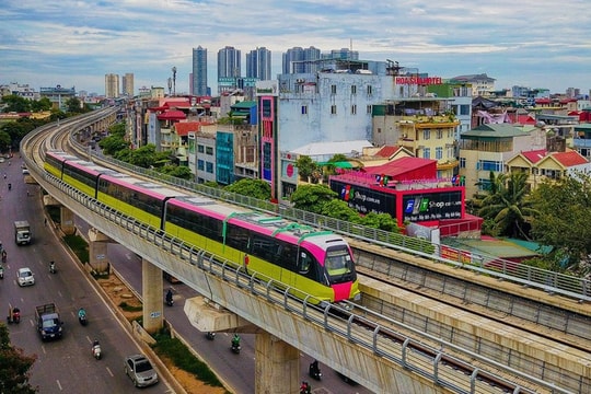 Thủ tướng chỉ đạo: Huy động tối đa nguồn lực cho các dự án đường sắt