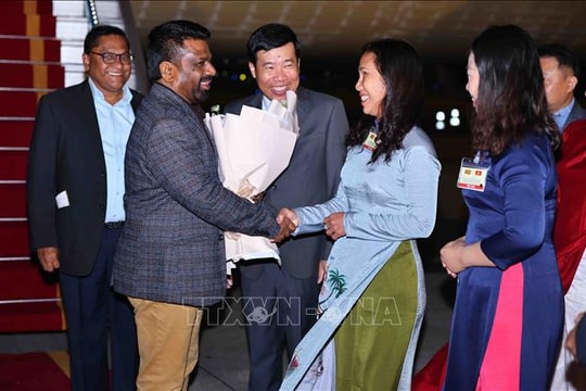 Tổng thống Sri Lanka bắt đầu thăm cấp Nhà nước đến Việt Nam