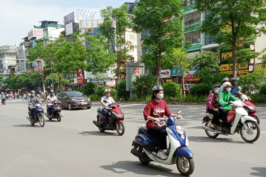 Bắc Bộ nhiều nơi nắng nóng, chiều tối có mưa dông rải rác