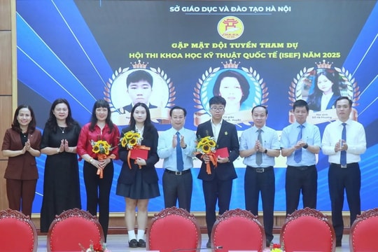 Hà Nội vinh danh học sinh đạt giải khoa học kỹ thuật quốc gia