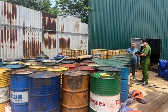Khởi tố vụ án xả 6.950kg chất thải nguy hại ra môi trường ở Gia Lâm
